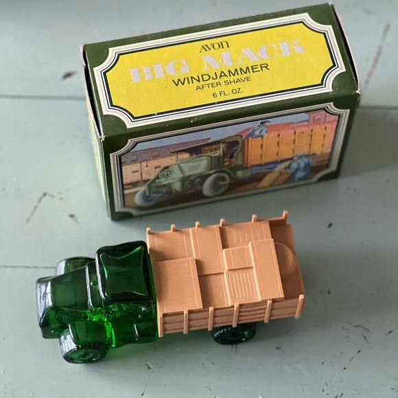 Vintage Avon 1973 Unused Full Big Mack Truck Windjammer After Shave 6oz with Box - Picture 3 of 7